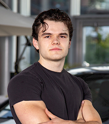 Foto von: Alexander Schlögl, KFZ Techniker bei Autozentrum West in Telfs